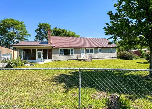 Property at 10784 SW 70th St, Chetopa, KS 67336, 3 beds, 2 baths