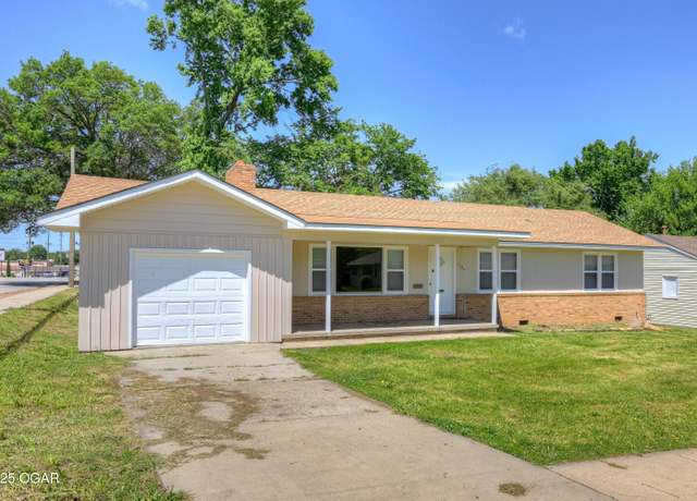 Property at 3124 Missouri Ave, Joplin, MO 64804, 3 beds, 1 bath