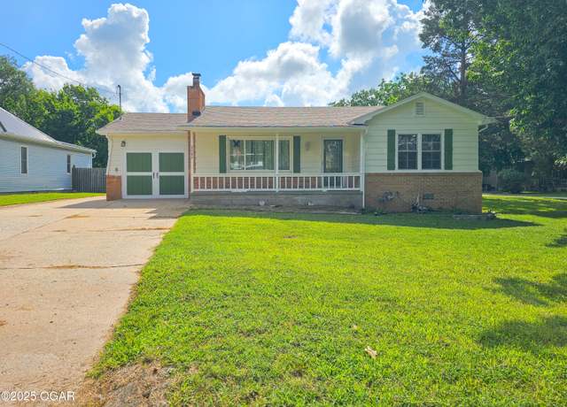Property at 2507 N Ozark Ave, Joplin, MO 64801, 3 beds, 2 baths