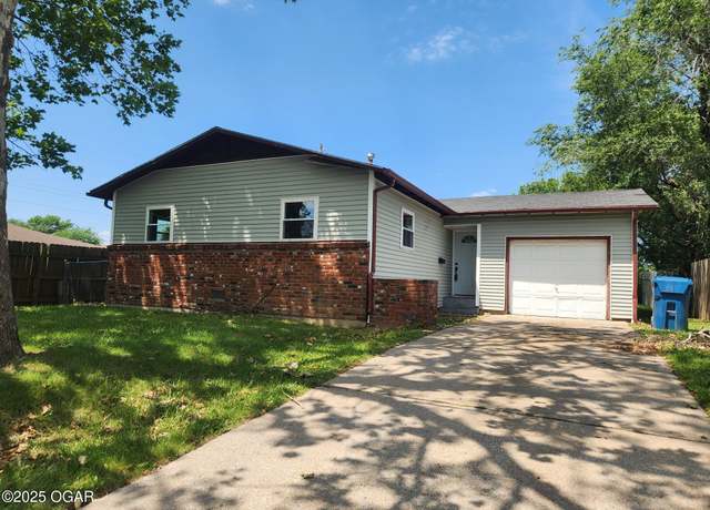 Property at 2432 S Florida Ave, Joplin, MO 64804, 3 beds, 1 bath