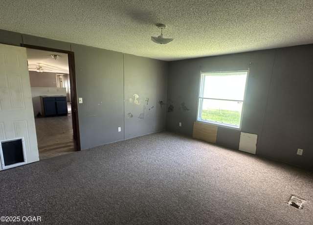 Property at 1300 N Forest St, Galena, KS 66739, 3 beds, 1 bath