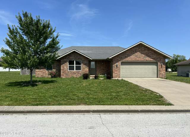 Property at 507 Ashmore Dr, Carl Junction, MO 64834, 3 beds, 2 baths