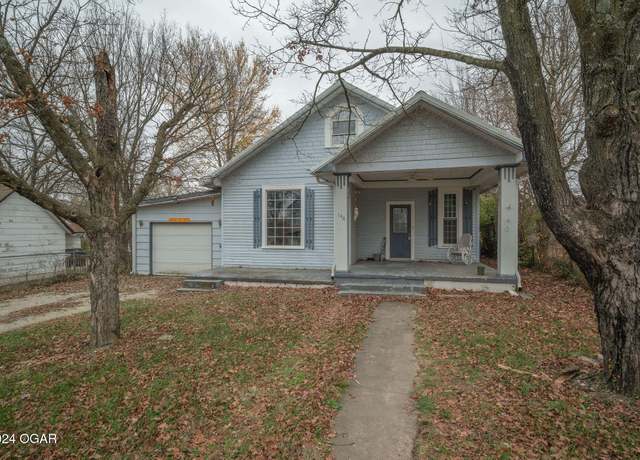 Property at 146 E Blow St, Granby, MO 64844, 3 beds, 1 bath