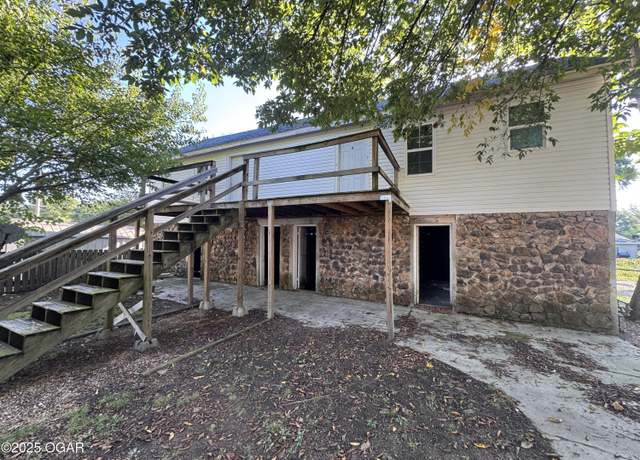 Property at 1703 1703 1/2 Kentucky Rd, Joplin, MO 64801