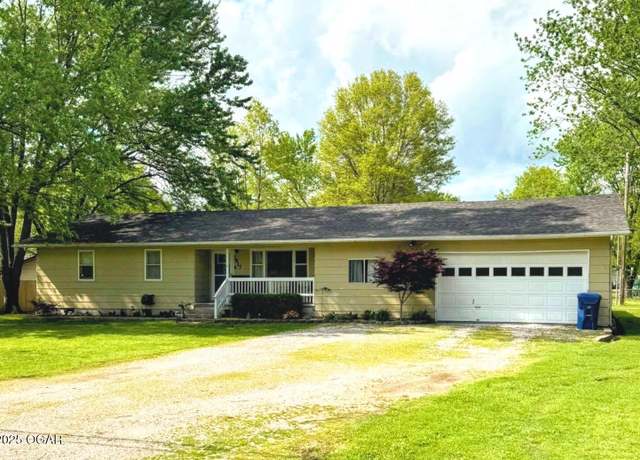 Property at 1617 Joplin St, Sarcoxie, MO 64862, 3 beds, 1.5 baths