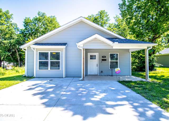 Property at 706 E Pool Road St, Joplin, MO 64801, 3 beds, 2 baths