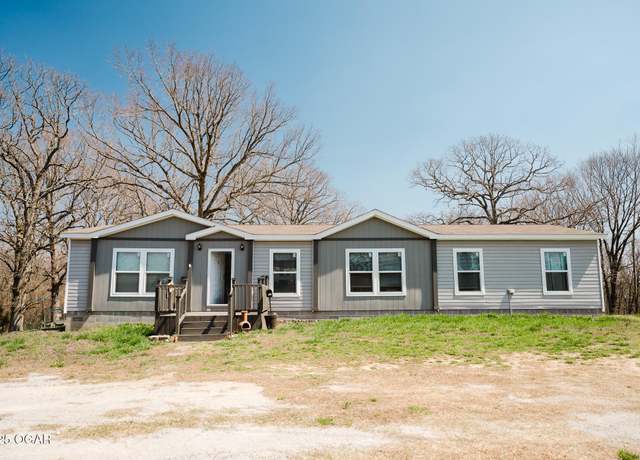 Property at 154 Old Plank Ln, Noel, MO 64854, 4 beds, 2 baths