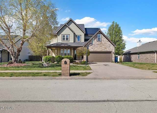 Property at 105 Zachary Ln, Carl Junction, MO 64834, 4 beds, 3.5 baths