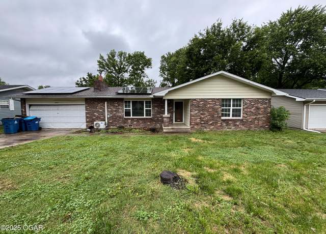 Property at 3420 Connecticut Ave, Joplin, MO 64804, 3 beds, 2 baths