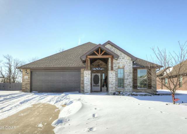 Property at 1758 Betenbough Way, Webb City, MO 64870, 4 beds, 2 baths