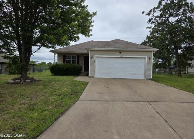 Property at 4523 W 26th Pl, Joplin, MO 64804, 3 beds, 2 baths