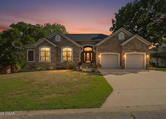 Property at 1806 Mountain Ash Dr, Joplin, MO 64801, 5 beds, 3.5 baths