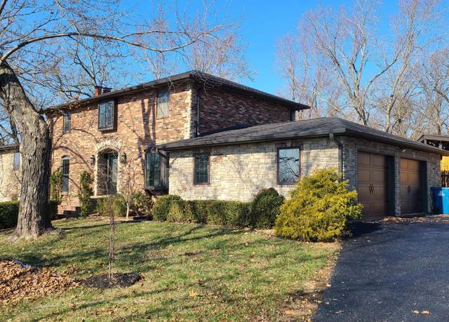 Property at 2007 E 47th St, Joplin, MO 64804, 3 beds, 4 baths