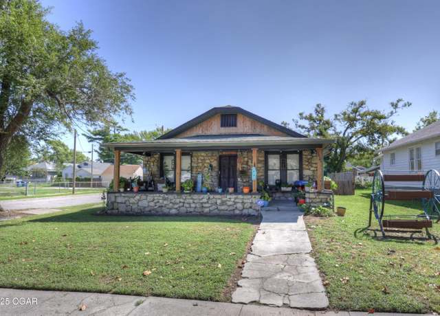 Property at 1601 S Murphy Ave, Joplin, MO 64804, 2 beds, 1 bath