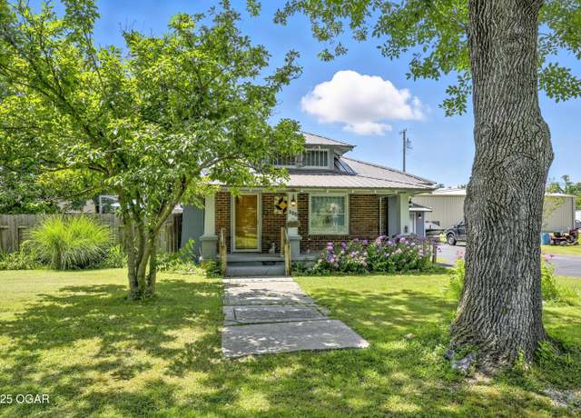 Property at 305 N Virginia St, Quapaw, OK 74363, 3 beds, 2 baths