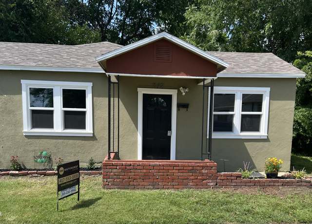 Property at 312 W Wilson St, Carterville, MO 64835, 2 beds, 1 bath