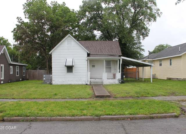Property at 1417 S Jackson Ave, Joplin, MO 64804, 1 bed, 1 bath