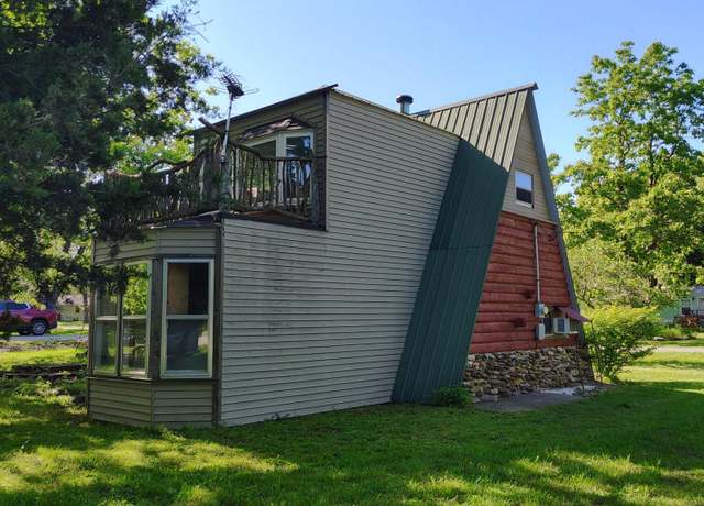 Property at 303 W Spruce St St, Cherokee, KS 66724, 1 bed, 1 bath