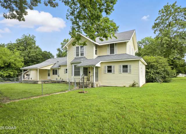 Property at 205&213 N High School Ave, Columbus, KS 66725, 5 beds, 3 baths