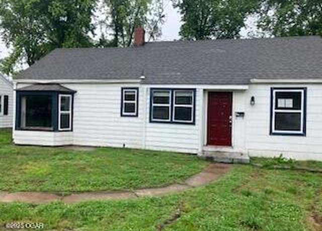 Property at 828 Stratford Pl, Neosho, MO 64850, 2 beds, 1 bath