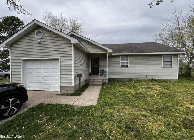 Property at 1019 E 11th St, Galena, KS 66739, 3 beds, 2 baths