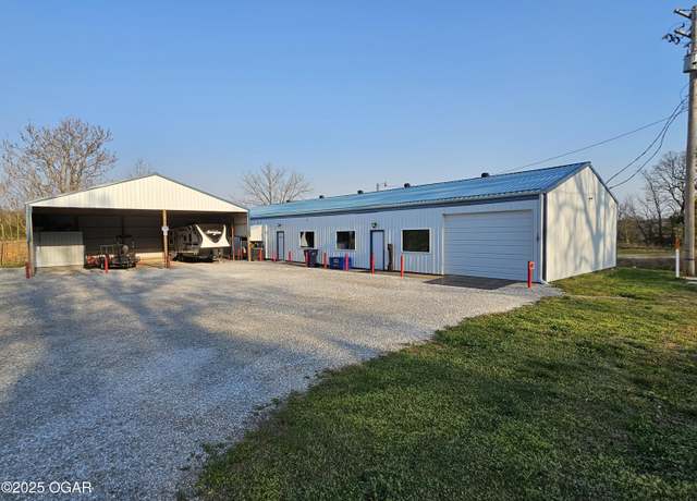Property at 514 N Main St, Granby, MO 64844, 2 beds, 1 bath