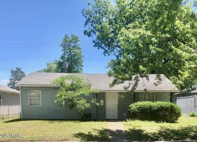 Property at 1519 S Byers Ave, Joplin, MO 64804, 2 beds, 1 bath