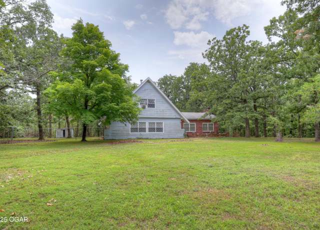Property at 30696 Fox Run Ln, Joplin, MO 64801, 3 beds, 2 baths