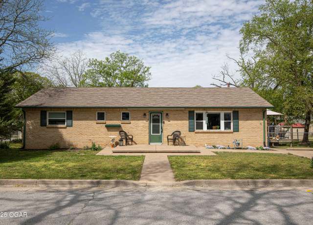 Property at 502 N Rose Ave, Webb City, MO 64870, 3 beds, 1.5 baths