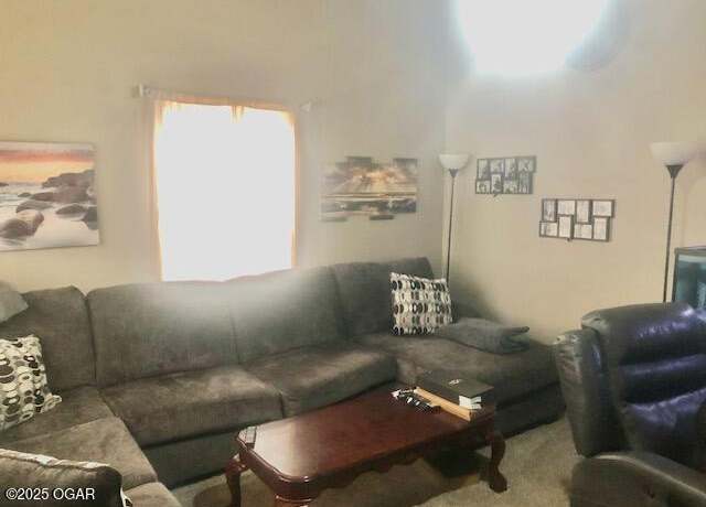Property at 2936 W 17th St, Joplin, MO 64801, 3 beds, 2 baths