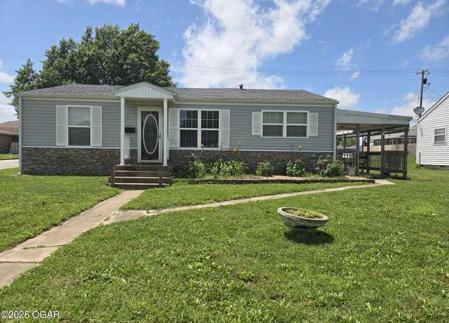 Property at 2830 Virginia Ave, Joplin, MO 64804, 2 beds, 1 bath