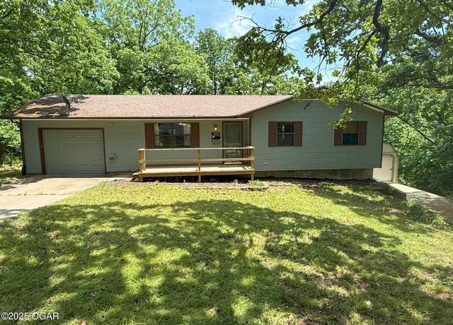 Property at 3619 Oak Ridge Dr, Joplin, MO 64804, 4 beds, 2 baths