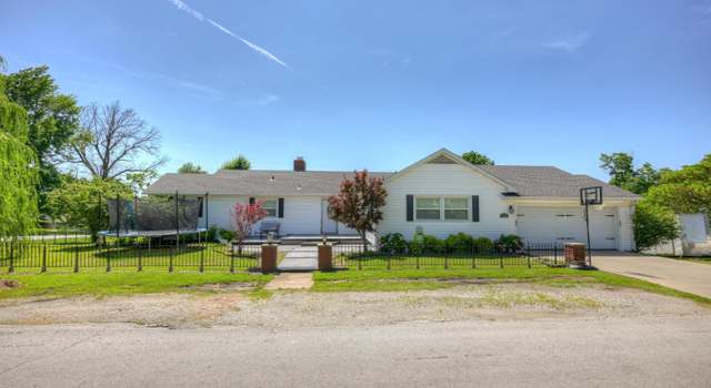 Photo of 818 Highland Pl, Neosho, MO 64850