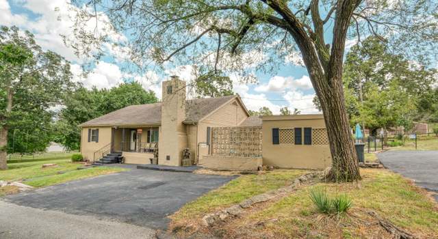 Photo of 208 & 210 Pershing Road St, Joplin, MO 64804