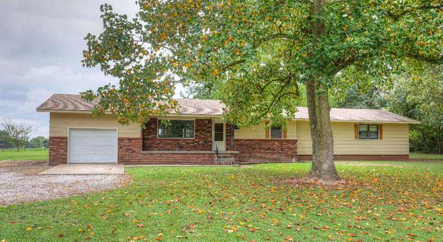 Photo of 15551 Goldfinch Rd, Neosho, MO 64850