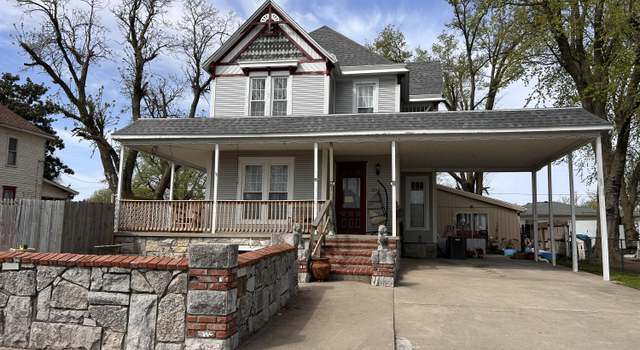Photo of 210 S Webb St, Webb City, MO 64870