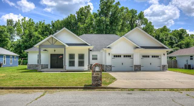 Photo of 2258 S Greystone Sq, Webb City, MO 64870