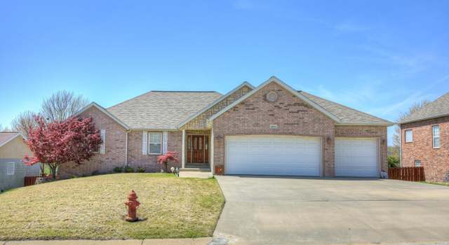 Photo of 1004 Joanne Dr, Webb City, MO 64870