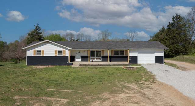 Photo of 545 School St, Goodman, MO 64843