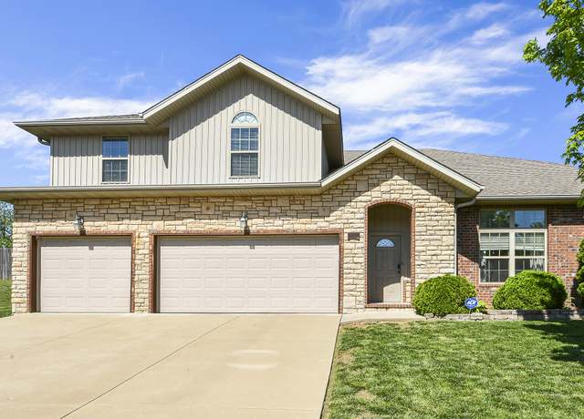 Property at 2107 S Gristmill Ct, Ozark, MO 65721, 4 beds, 2.5 baths