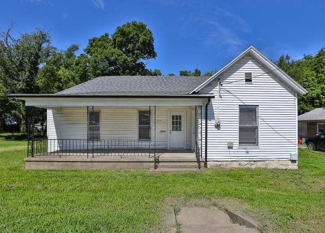 Property at 2125 N National Ave, Springfield, MO 65803, 3 beds, 1 bath