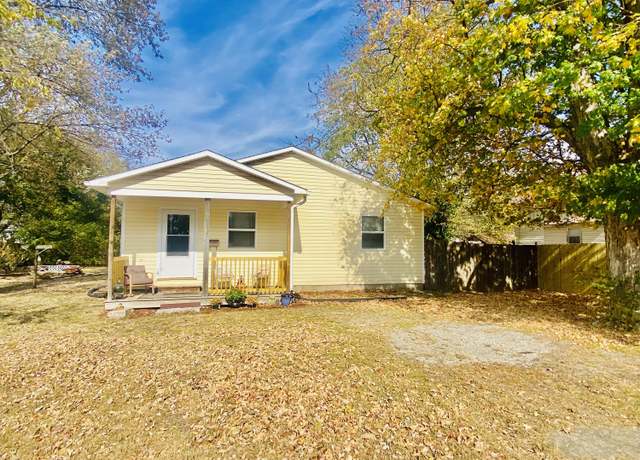 Property at 502 Maple St, Greenfield, MO 65661, 3 beds, 1 bath