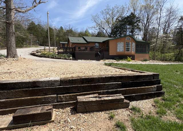Property at 139 Palasade Ct, Forsyth, MO 65653, 3 beds, 2 baths