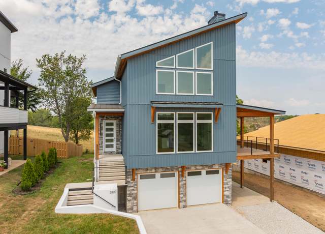 Property at 2807 S 14th Ave, Ozark, MO 65721, 4 beds, 4 baths