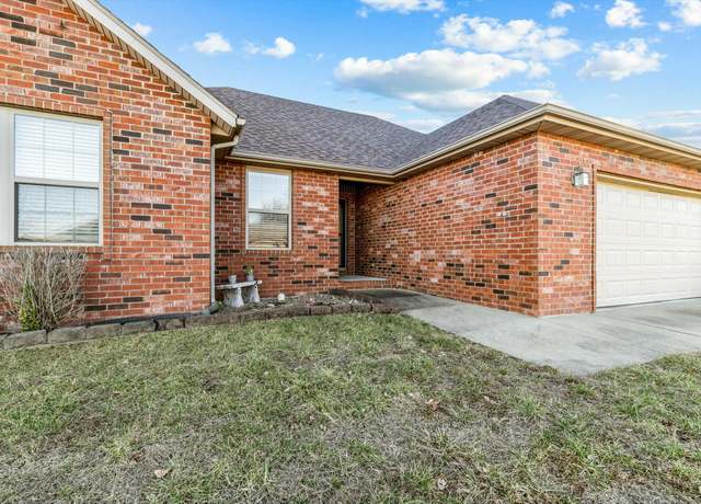 Property at 2724 Cover Dr, Ozark, MO 65721, 3 beds, 2 baths