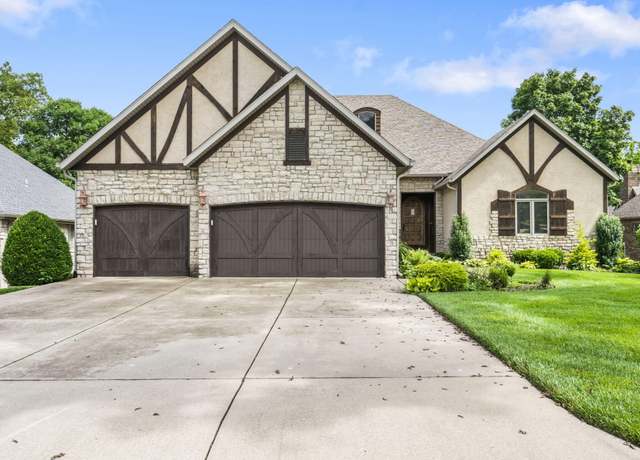Property at 4173 E Wilshire St, Springfield, MO 65809, 5 beds, 3.5 baths