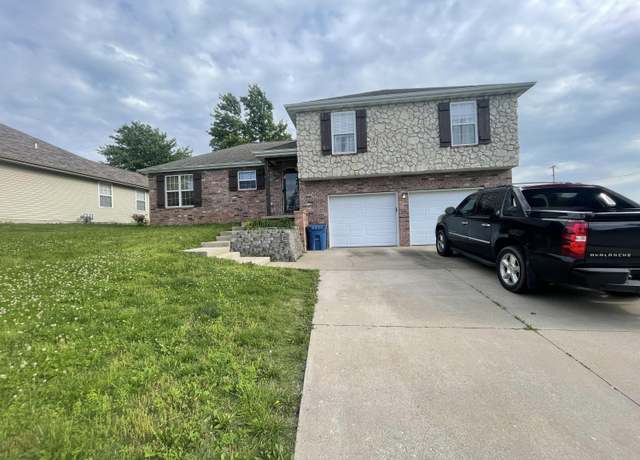 Property at 1008 W Bates Dr, Nixa, MO 65714, 3 beds, 2 baths