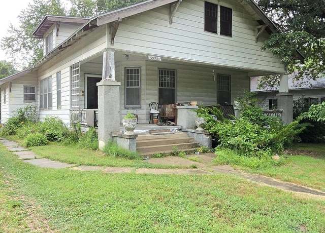 Property at 2151 N Campbell Ave, Springfield, MO 65803, 2 beds, 1 bath