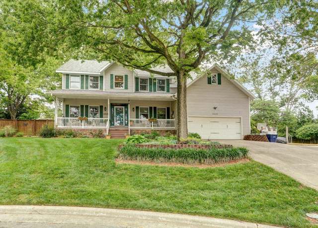 Property at 3449 S Woodstock Dr, Springfield, MO 65809, 5 beds, 3.5 baths