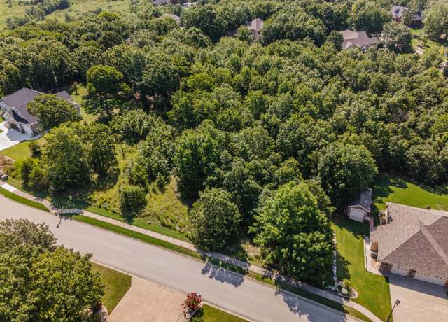 Property at 219 Forest Oak Dr, Hollister, MO 65672